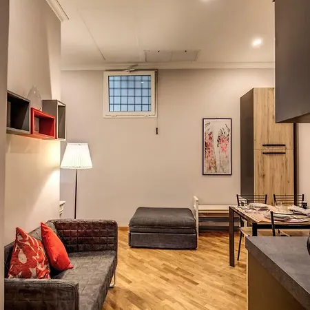 Via Del Pantheon Apartment *
