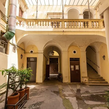 Apartment Via Del Pantheon Rome