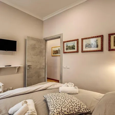 Апартаменты Via Del Pantheon *